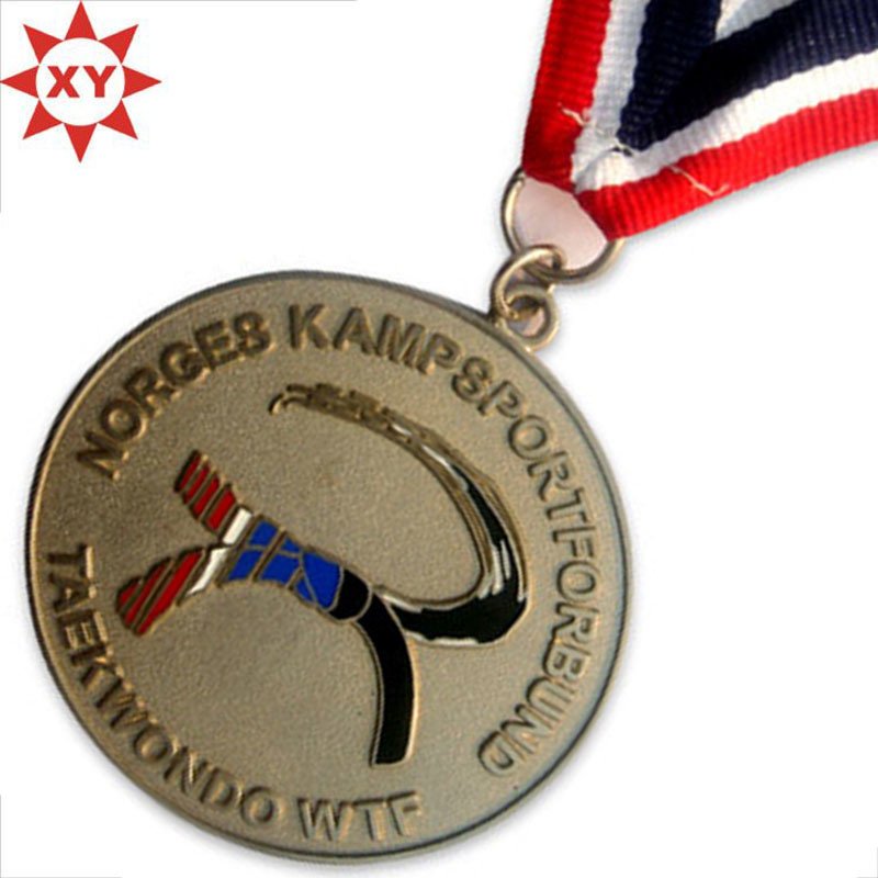 Factory Price Custom Metal Sport Medals Trophys
