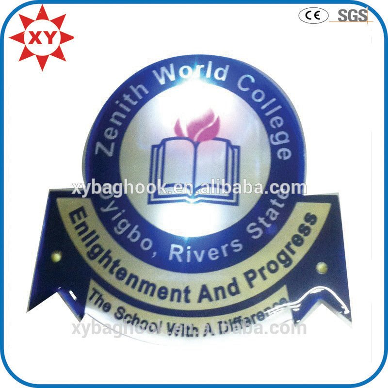 Wholesale Free Mold Enamel Personalized LED Embroidery School Badge