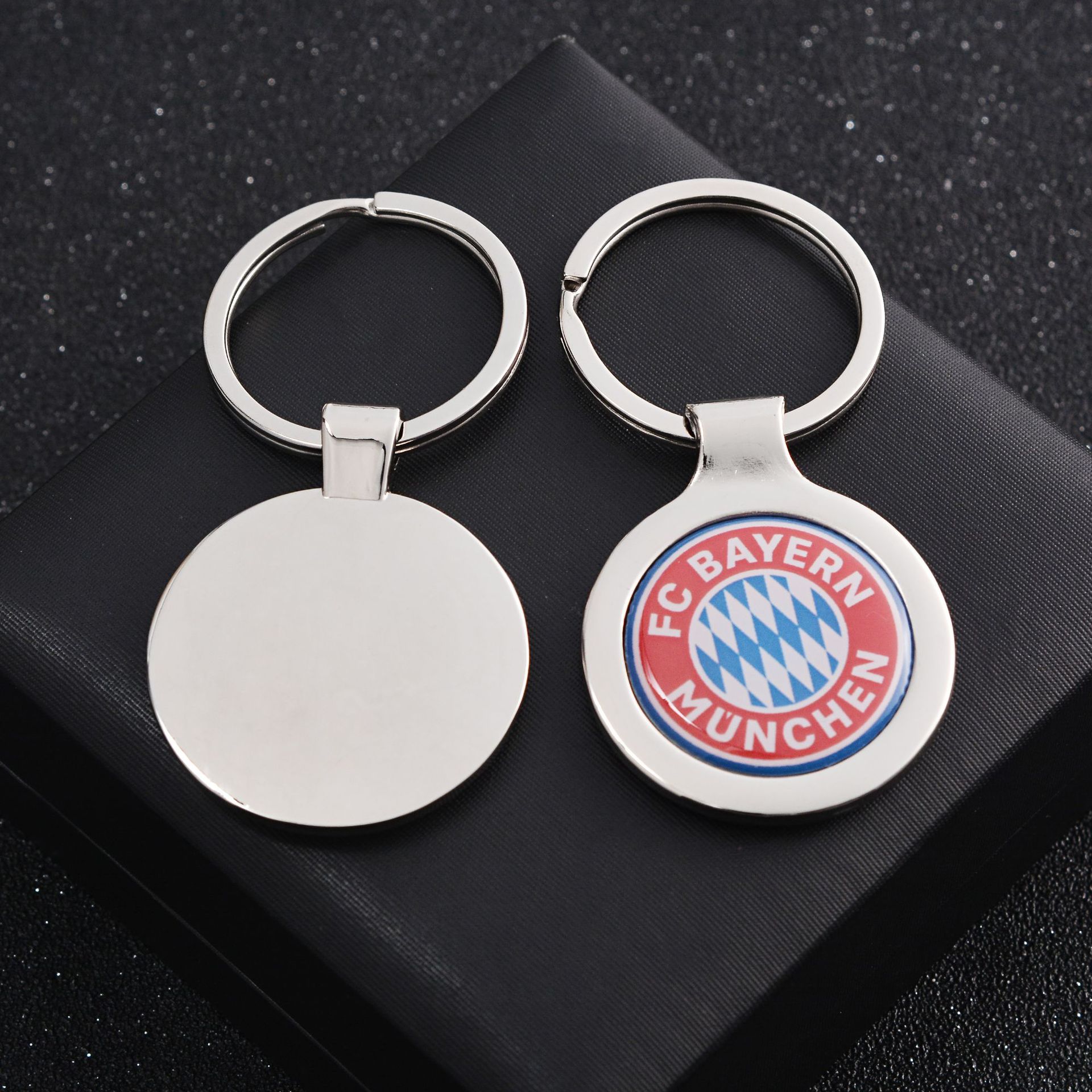 china Supply Black Custom The laser Metal material map shape / openers Key chains